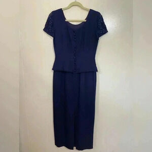 Donna Morgan Navy Blue Formal Embellished Short Sleeve Long Gown Dress Size 4.